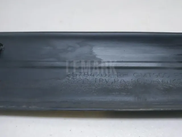Уплотнитель двери