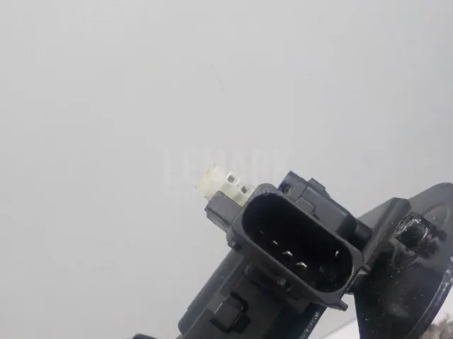Замок багажника