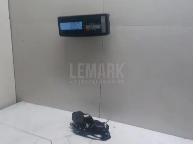 Замок багажника