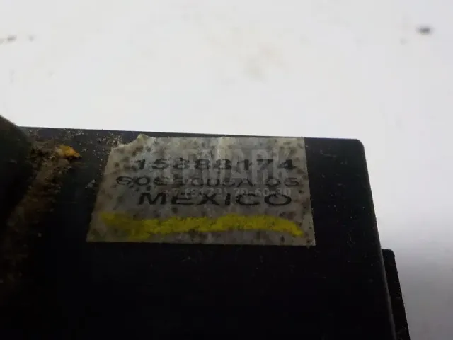 Кнопка стеклоподъемника