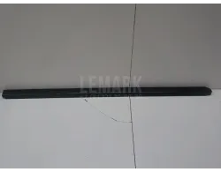 Накладка стекла переднего правого