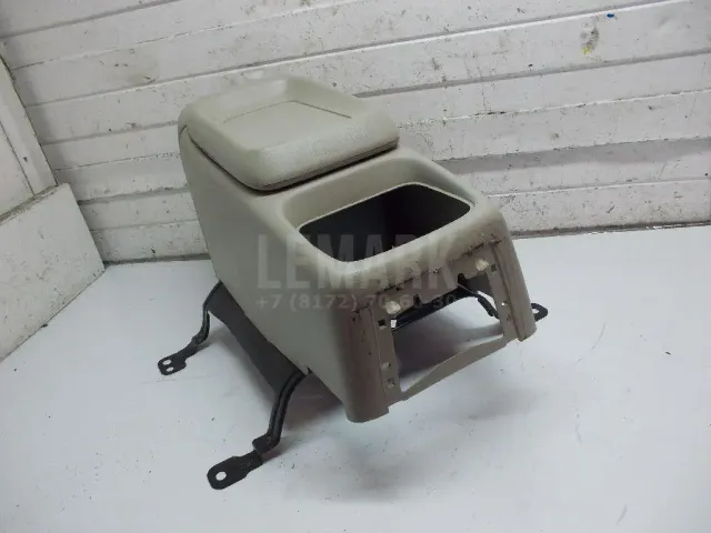 Подлокотник для  Citroen C6 2006-2012