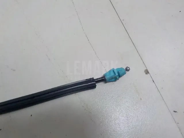 Трос открывания багажника