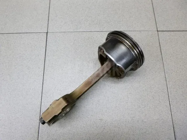 Поршень с шатуном