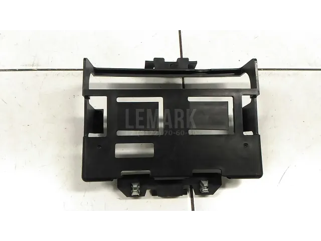 Кронштейн (сопут. товар) для  GM Pontiac Vibe 2002-2007