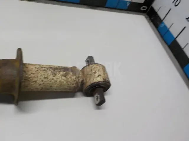 Амортизатор передний