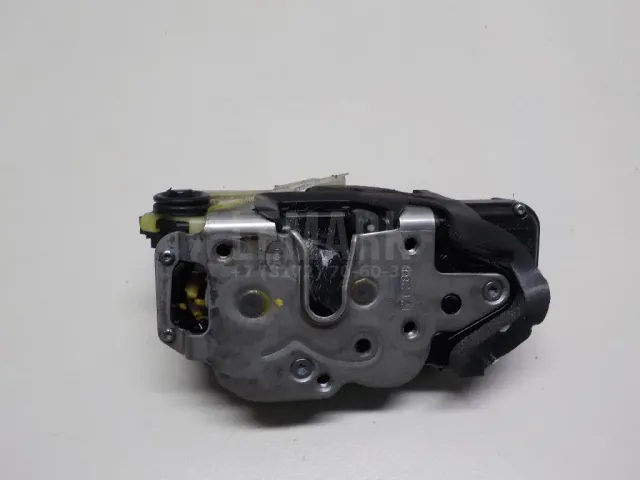 Замок двери задней правой для  Ford Fiesta 2008-2019