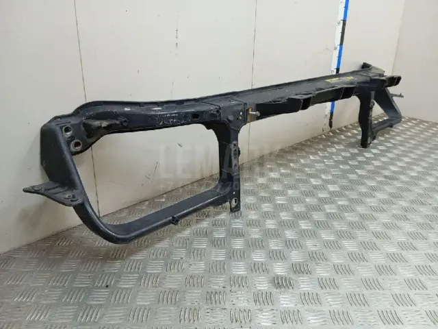 Панель передняя для  BMW X3 E83 2004-2010