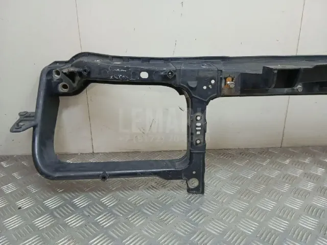 Панель передняя для  BMW X3 E83 2004-2010