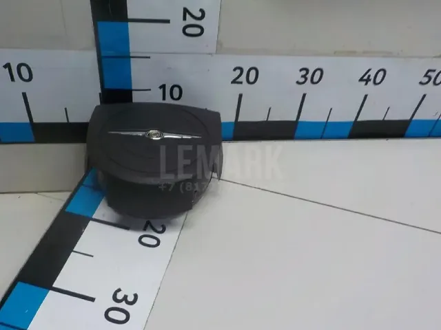 Подушка безопасности в рулевое колесо