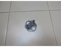 Ответная часть замка капота