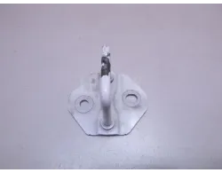 Ответная часть замка капота