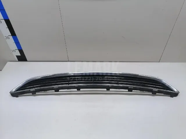 Решетка в бампер центральная для  BMW X2 F39 2018-2023