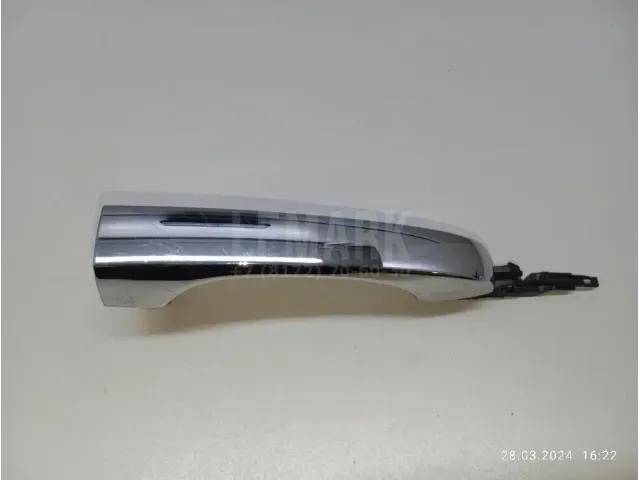 Ручка двери задней наружная для  CASE SV300 2012