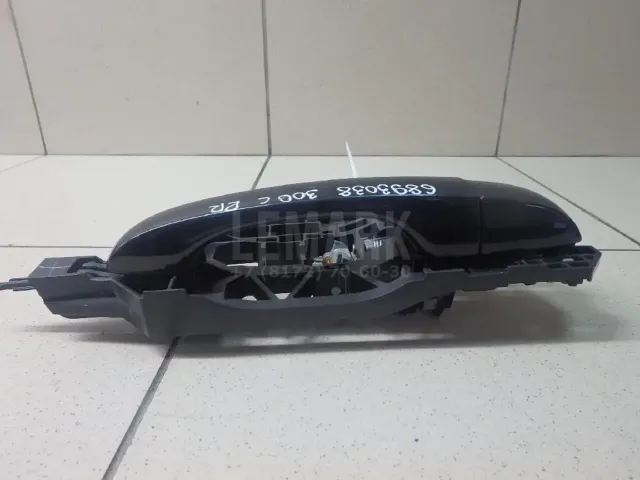 Ручка двери задней наружная правая для  Ford Fiesta 2001-2008