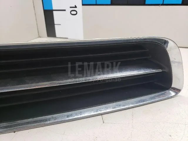 Заглушка бампера правая для  Ford Fusion 2002-2012