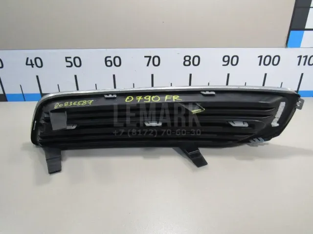Заглушка бампера правая для  Honda Airwave 2004-2010