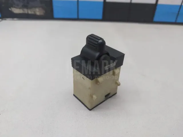 Кнопка центрального замка для  Ford B-MAX 2012-2018