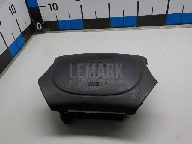 Подушка безопасности в рулевое колесо для  Chevrolet Tracker 1998-2008