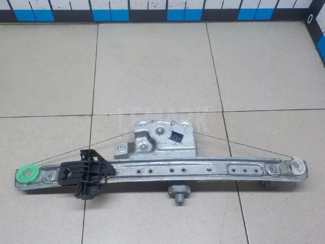 Стеклоподъемник электр. задний левый