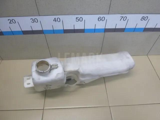 Бачок омывателя лобового стекла