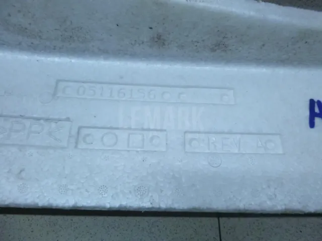 Наполнитель переднего бампера