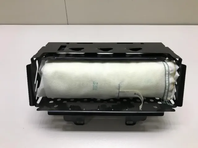 Подушка безопасности пассажирская (в торпедо) для  BMW 4-serie F32/F33/F82 2012-2020
