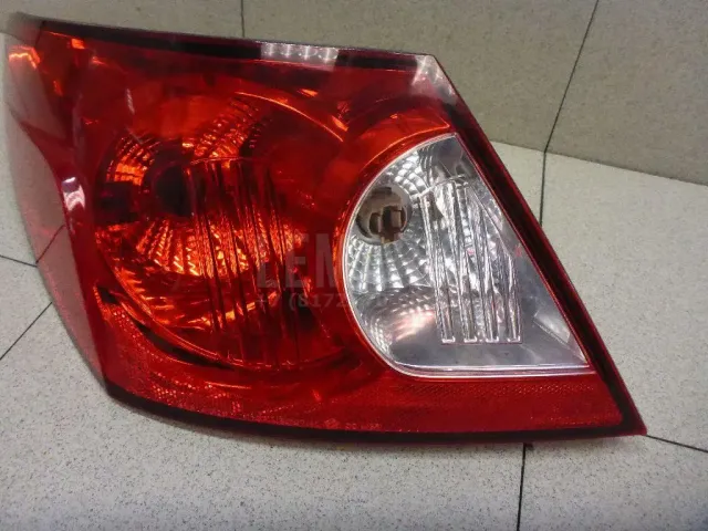 Фонарь задний наружный левый для  BMW 7-serie E65/E66 2001-2008