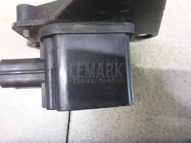 Механизм изменения длины впускного коллектора для  Ford Fusion 2002-2012