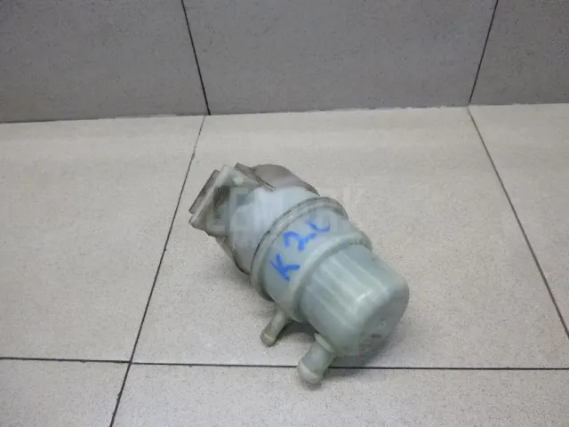 Бачок гидроусилителя