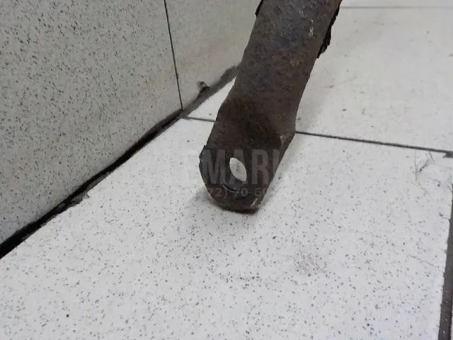 Стабилизатор передний