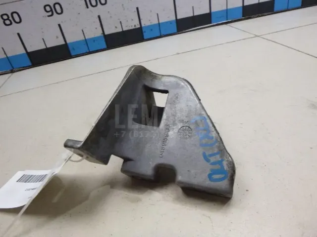 Кронштейн кондиционера для  BMW X3 E83 2004-2010