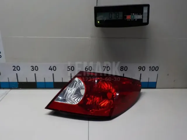 Фонарь задний наружный правый для  Citroen C2 2003-2008
