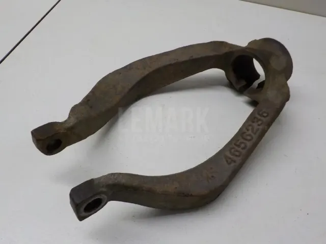 Кронштейн амортизатора правый для  Audi A3 (8L1) 1996-2003