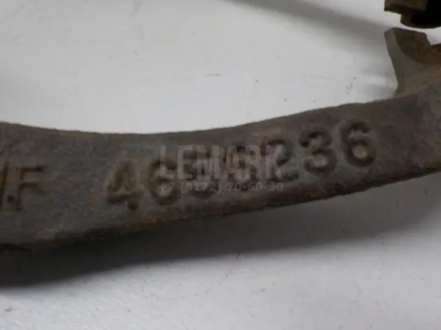 Кронштейн амортизатора правый для  Audi A3 (8L1) 1996-2003