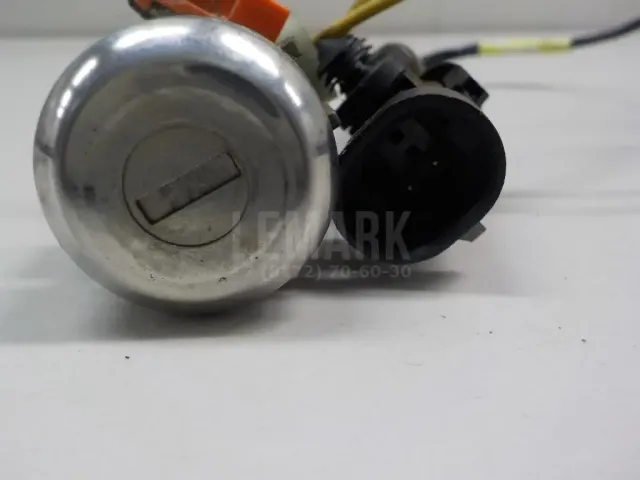 Вставка замка двери лев. для  Fiat Panda 2003-2012