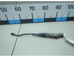 Поводок стеклоочистителя заднего