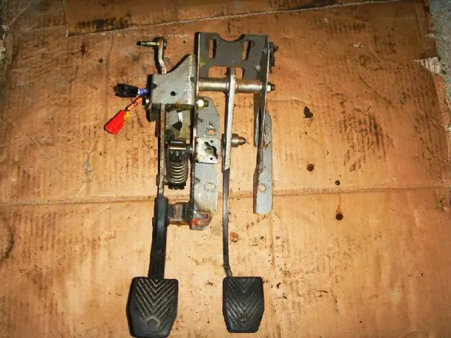 Блок педалей для  Fiat Stilo 2002-2010