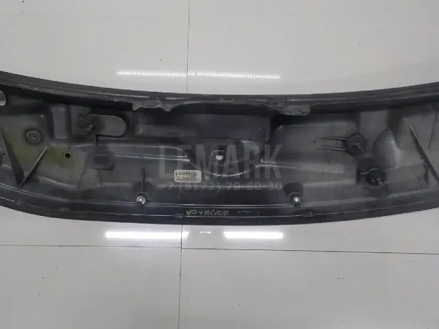 Решетка стеклооч. (планка под лобовое стекло) для  Audi Allroad quattro 2006-2012