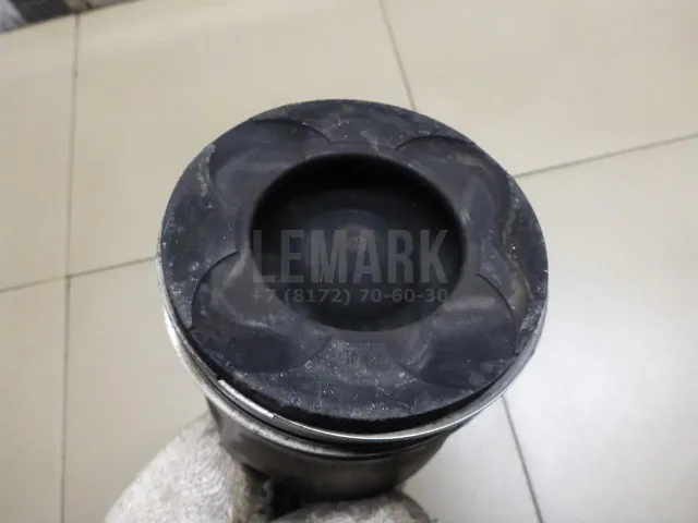 Поршень с шатуном для  Ford Maverick 2001-2007