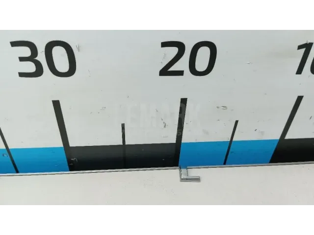 Эмблема на крышку багажника