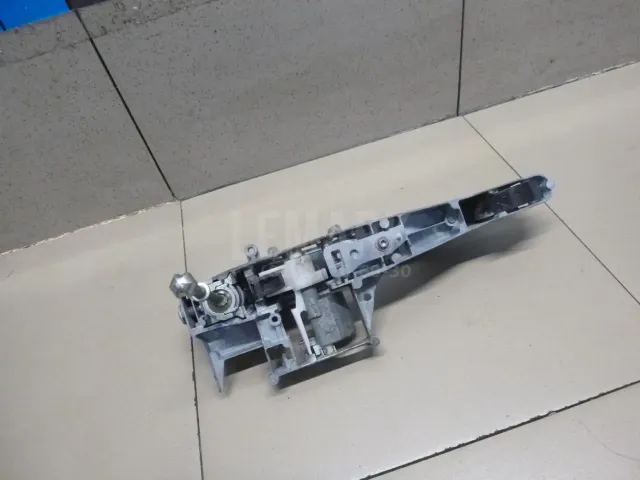 Ручка двери передней наружная правая для  Ford Fiesta 2008-2019
