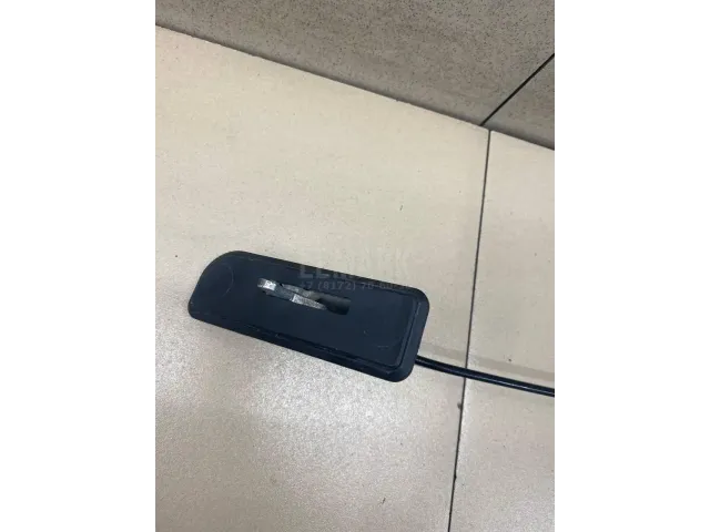 Трос лючка бензобака