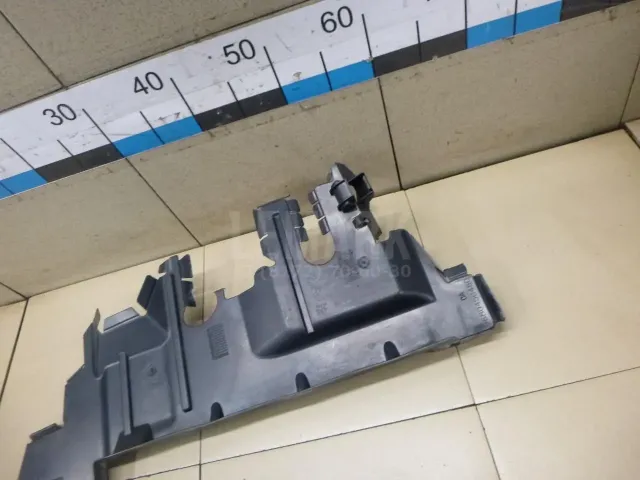 Воздуховод радиатора правый