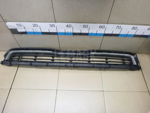 Решетка в бампер центральная для  Changan CS55PLUS 2019