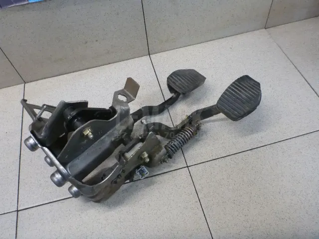 Блок педалей для  Ford Transit/Tourneo Connect 2002-2013