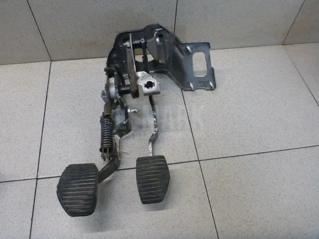 Блок педалей для  Ford Transit/Tourneo Connect 2002-2013