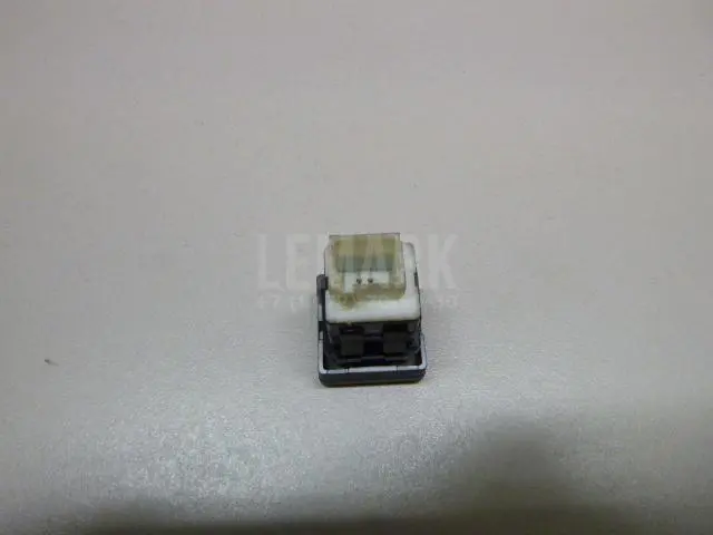 Кнопка центрального замка для  Cadillac BLS 2006-2010