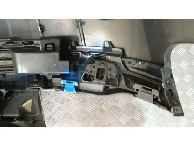 Бампер передний для  BMW 7-serie G11/G12 2015-2022