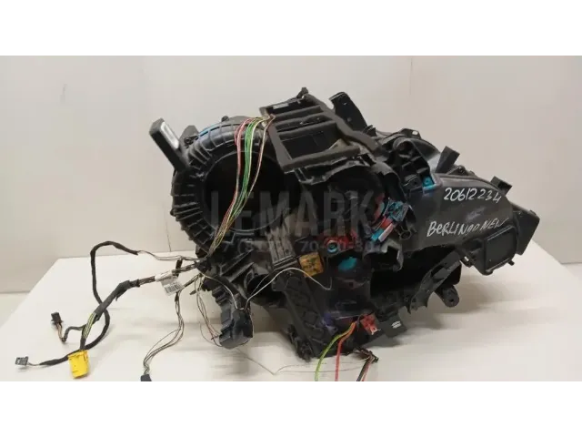 Корпус отопителя для  BMW X2 F39 2018-2023